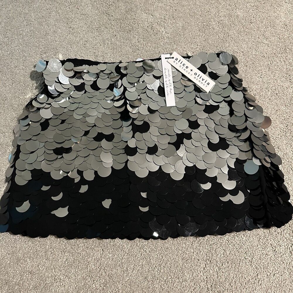 NWT Alice + Olivia Rubi sequin mini skirt Ombré Black Gray Gradient Women Large